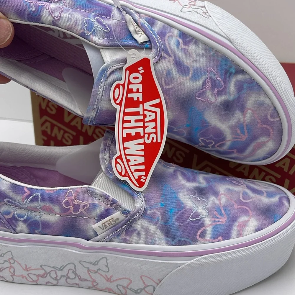 Vans WMNS Purple Platform Sneakers Classic Slip-On
Butterfly Dreams
VN0A7Q5RKPL - Picture 14 of 16